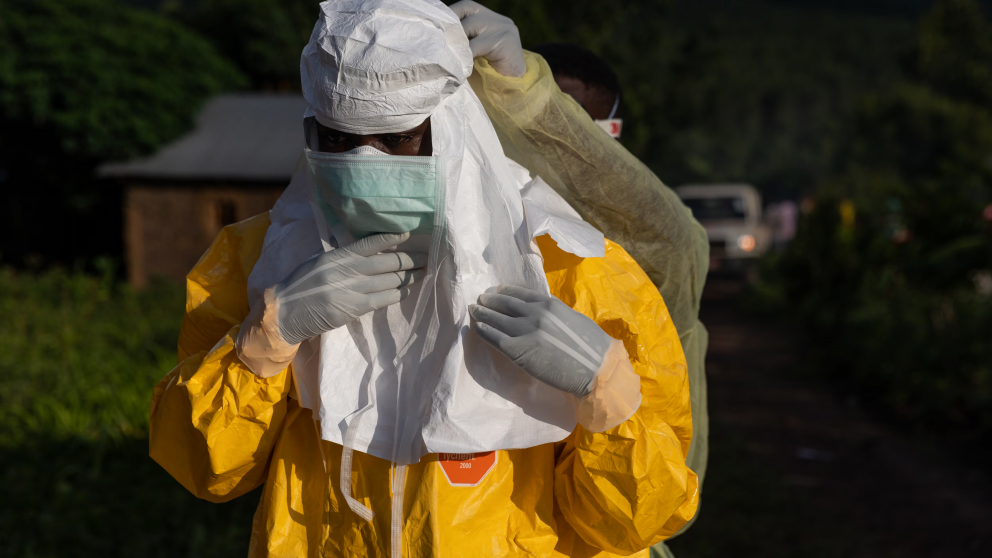 La SIDE activó controles sanitarios tras detectar cargueros provenientes de zonas afectadas por el brote de ébola en África central.