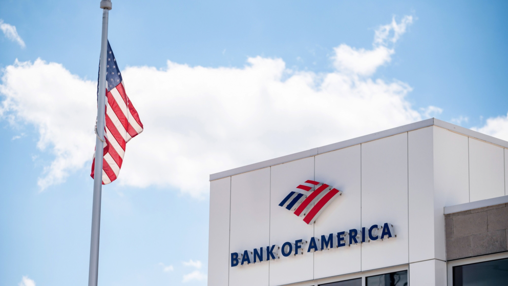 La administraci�n de Donald Trump busca endurecer los controles financieros sobre migrantes sin residencia permanente