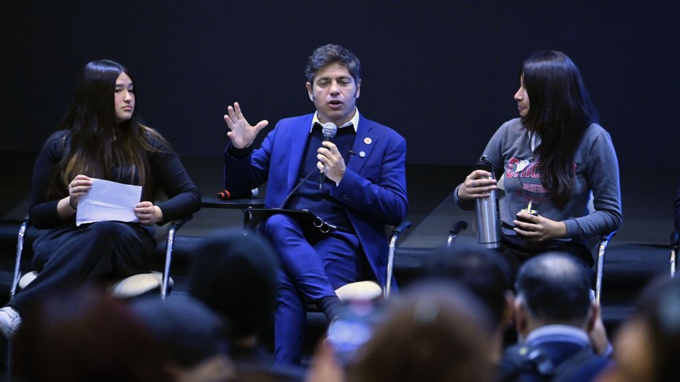 Kicillof: "Milei no puede ajustar m�s porque la gente ya no llega a fin de mes"