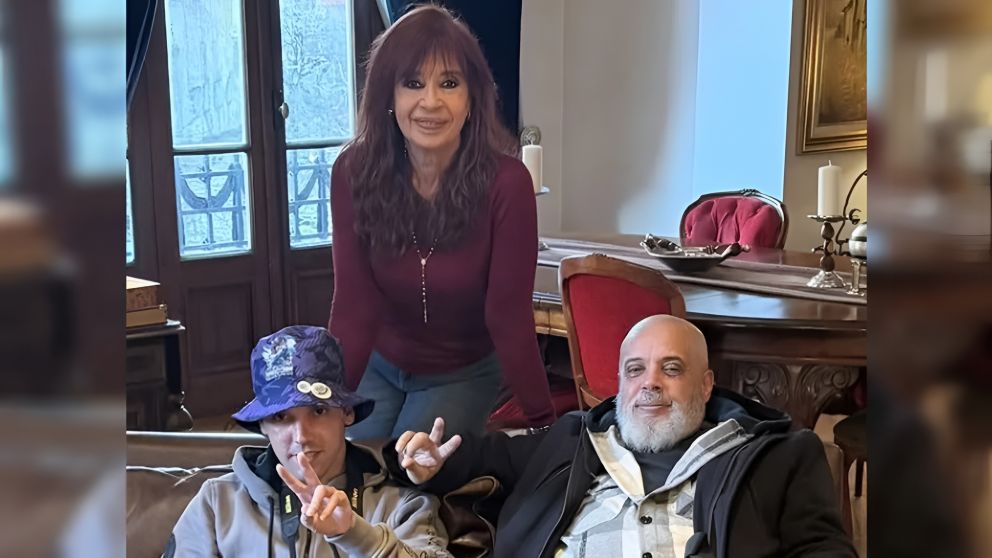 Cristina Kirchner recibió al fotógrafo Pablo Grillo herido en una represión frente al Congreso
