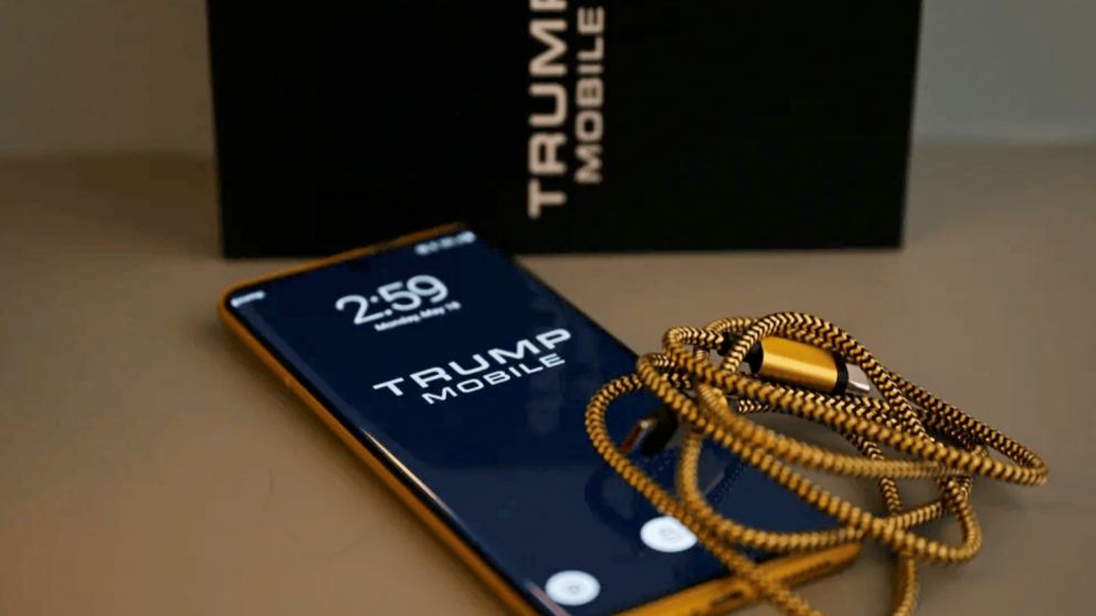 Trump Mobile enfrenta cr�ticas por filtraciones, demoras y un celular cada vez menos estadounidense