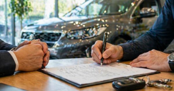 Financiamiento de autos usados cae 31,9% en abril de 2026