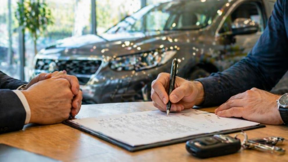 El financiamiento de autos usados se desplomó 31,9%