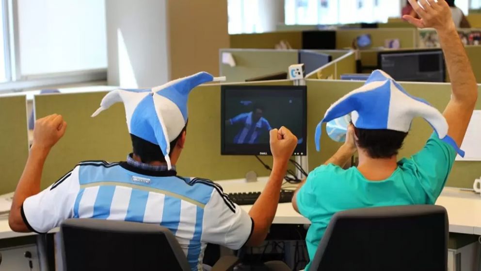 El Mundial es el Mundial: el 80% de los trabajadores pide que las empresas transmitan los partidos