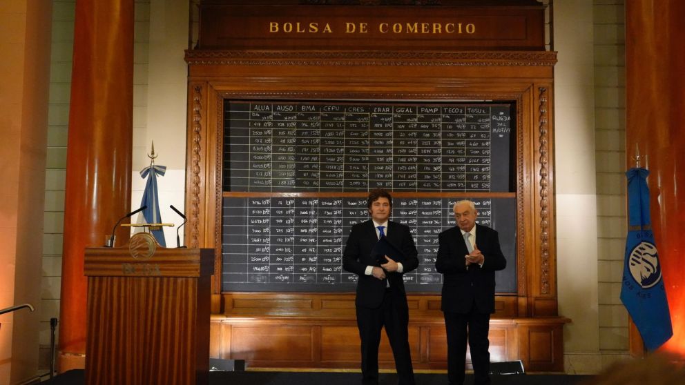El S&P Merval volvi� a superar los 3 millones de puntos por primera vez desde el 8 de abril, con una suba de 5,2% a las 16