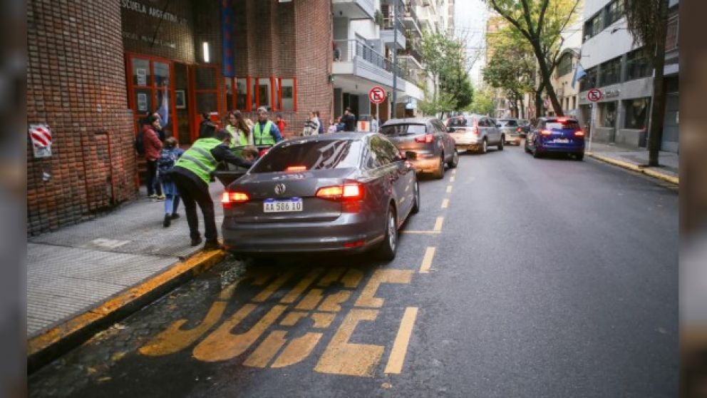 C�mo funciona el plan para terminar con la doble fila en CABA