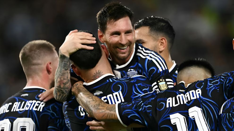 La Selección argentina llegó completa a Kansas con Lionel Messi y siete futbolistas de reserva antes del Mundial 2026