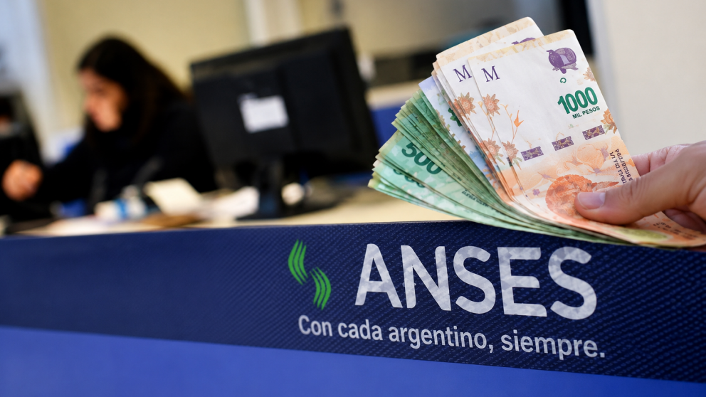 Los jubilados con haberes m�nimos cobran esta semana el aguinaldo de Anses