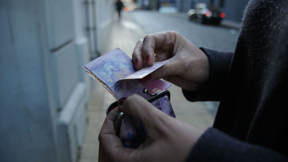 El salario m�nimo perdi� 39% de poder de compra desde la llegada de Milei