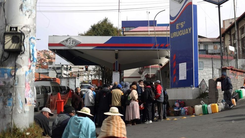 Bolivia atraviesa una severa crisis por la escasez de combustibles