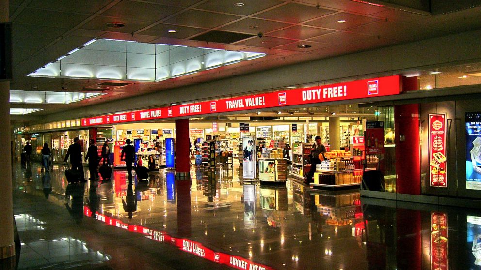 El Gobierno puso en marcha un nuevo esquema que permitir� a los viajeros comprar mercader�as con exenciones y beneficios tributarios similares a los de las tiendas duty free de los aeropuertos