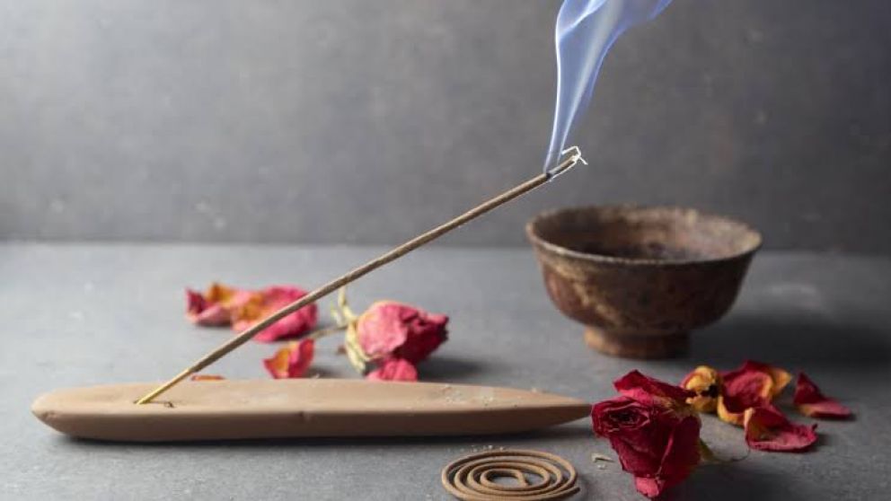 Los 5 aromas que ayudan a renovar la energía del hogar, según el Feng Shui