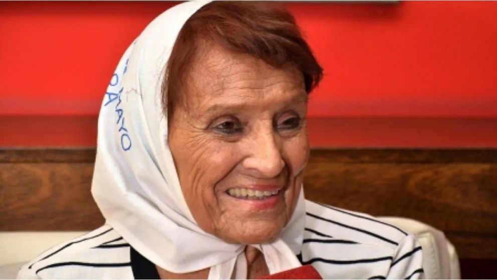 "Te recordaremos en cada presente, en cada pañuelo, en cada ronda, en cada abrazo y en cada caricia. Gracias, Taty", expresó el colectivo de Madres a través de sus redes
