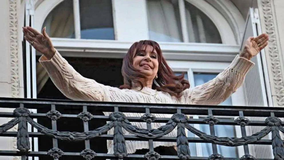 El peronismo convoca a un nuevo "Banderazo por Cristina Libre" en Parque Lezama
